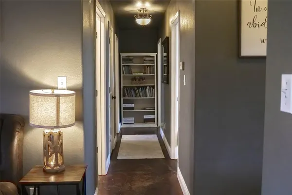 $285,000 | 2220 North Village Drive, Bonham, TX 75418