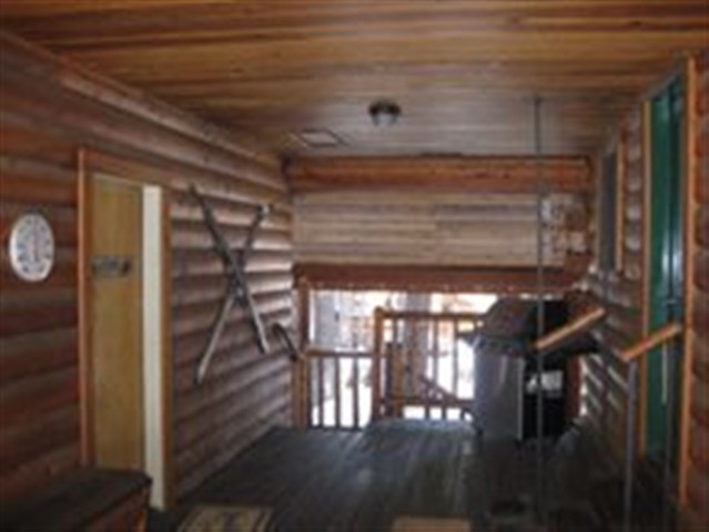 10460 Golden Pine Road Truckee, CA 96161 - Photo 5 of 8 Gallery Image 5