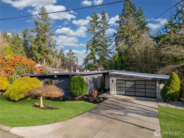 $1,925,000 | 62 165th Avenue Southeast, Bellevue, WA 98008