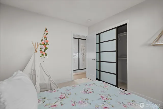 $1,925,000 | 62 165th Avenue Southeast, Bellevue, WA 98008