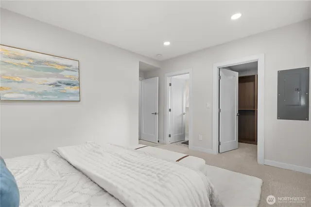 $1,925,000 | 62 165th Avenue Southeast, Bellevue, WA 98008