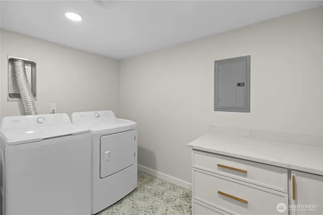 $1,925,000 | 62 165th Avenue Southeast, Bellevue, WA 98008