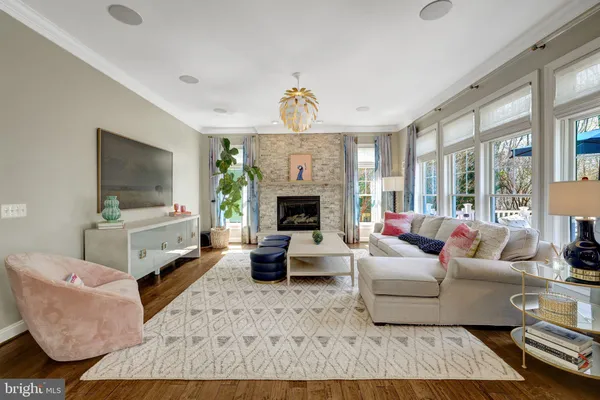 $2,550,000 | 9115 Tetterton Avenue, Vienna, VA 22182