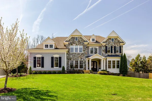 $2,475,000 | 9115 Tetterton Avenue, Vienna, VA 22182