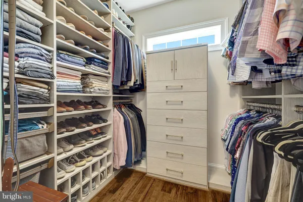 $2,550,000 | 9115 Tetterton Avenue, Vienna, VA 22182