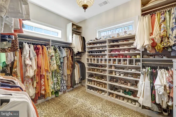 $2,550,000 | 9115 Tetterton Avenue, Vienna, VA 22182