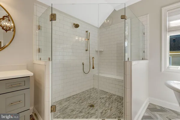 $2,550,000 | 9115 Tetterton Avenue, Vienna, VA 22182