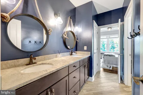 $2,550,000 | 9115 Tetterton Avenue, Vienna, VA 22182