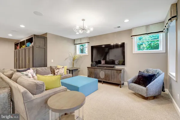 $2,550,000 | 9115 Tetterton Avenue, Vienna, VA 22182