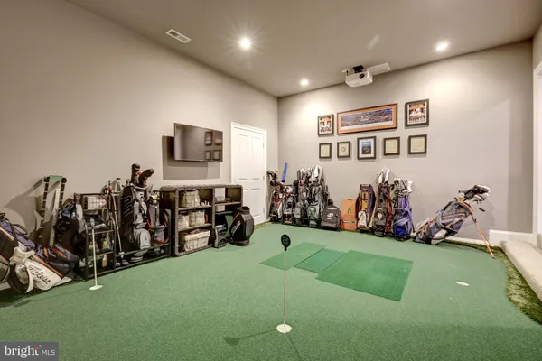 $2,550,000 | 9115 Tetterton Avenue, Vienna, VA 22182