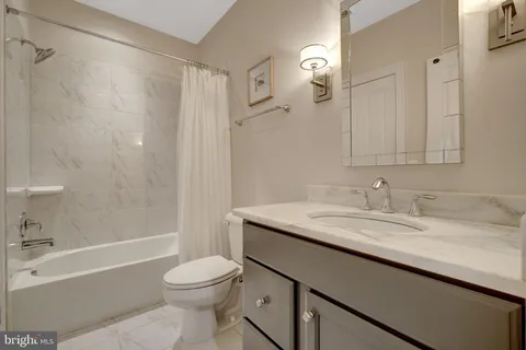 $2,550,000 | 9115 Tetterton Avenue, Vienna, VA 22182