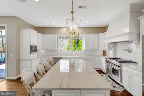 $2,550,000 | 9115 Tetterton Avenue, Vienna, VA 22182