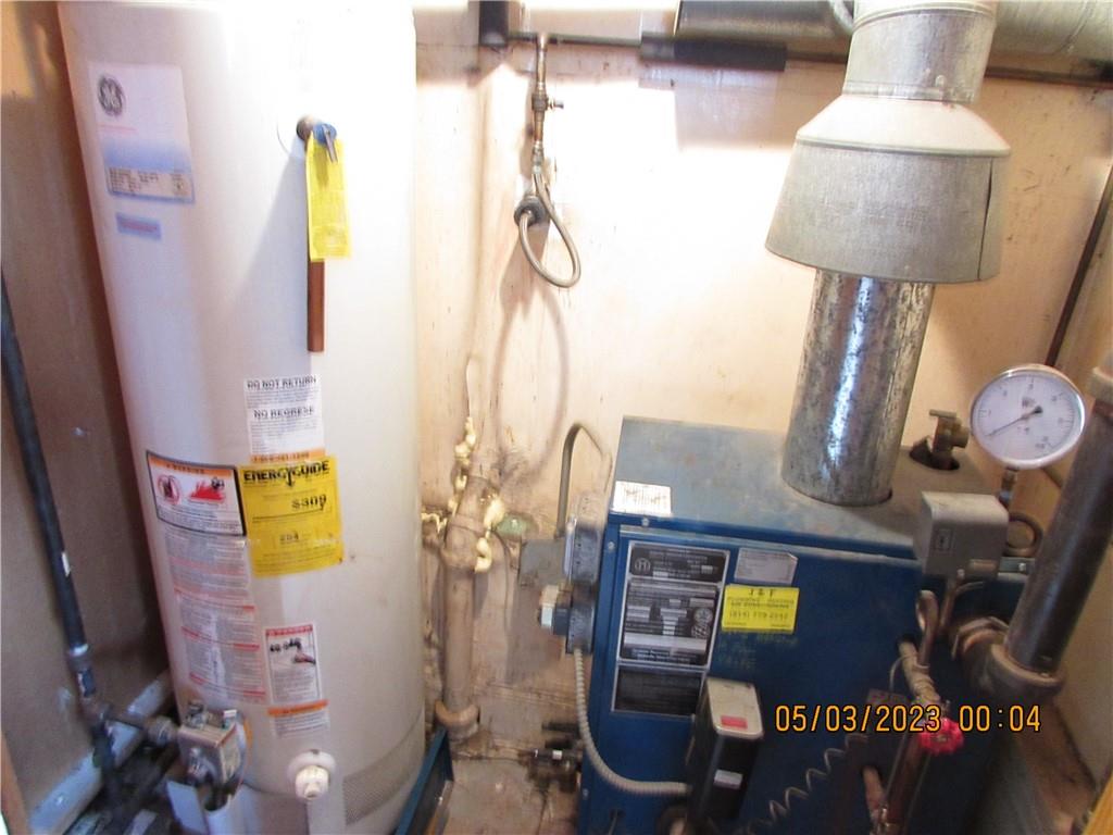 2806 Sexton Place Bronx, NY 10469 - Photo 18 of 18 a bathroom with a sink mirror and vanity