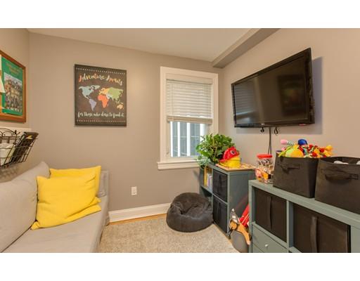 13 Colburn Road Reading, MA 01867 - Photo 16 of 29 Gallery Image 16