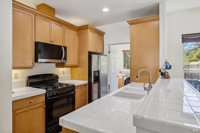 $929,000 | 19 Sage Lane, Forest Knolls, CA 94933