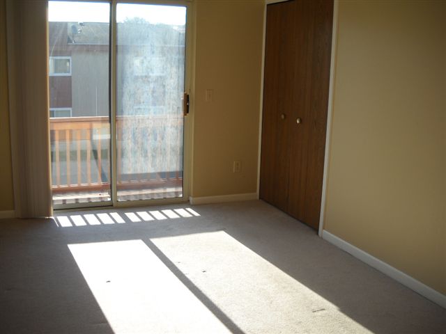 31838 Kelly Road Roseville, MI 48066 - Photo 7 of 7 31073569-6.JPG