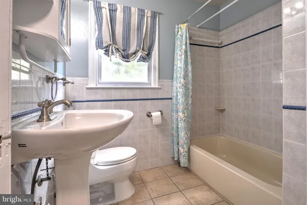 $4,500 | 8016 Old Georgetown Road, Bethesda, MD 20814
