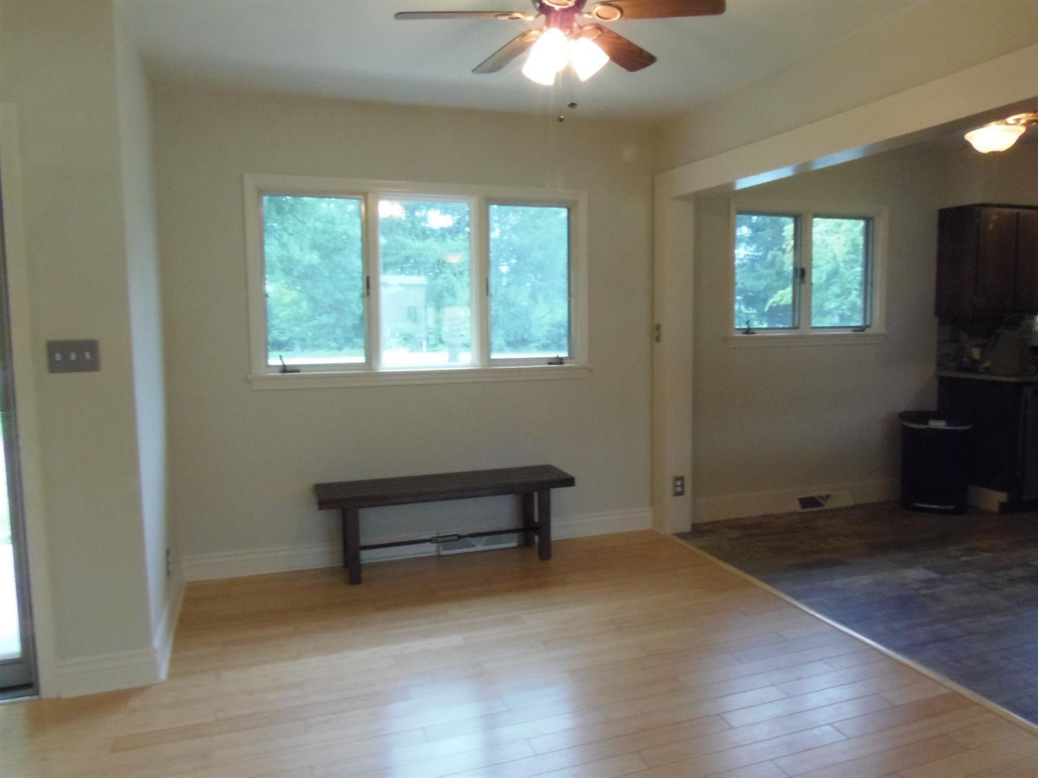467 Warwick Road Hamilton, OH 45013 - Photo 6 of 32