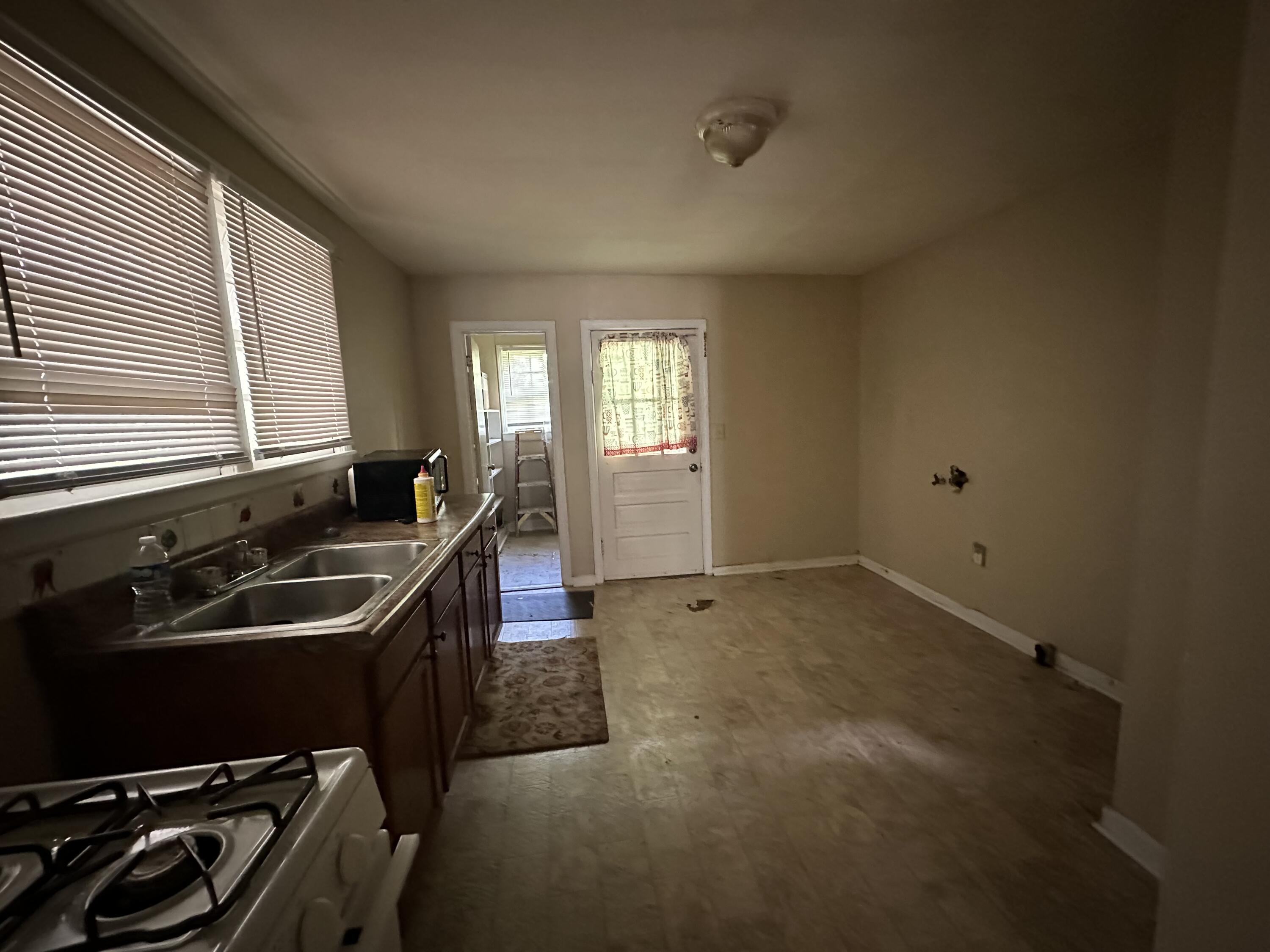 2905 Wheeler Road Augusta, GA 30909 - Photo 7 of 21 IMG_3230