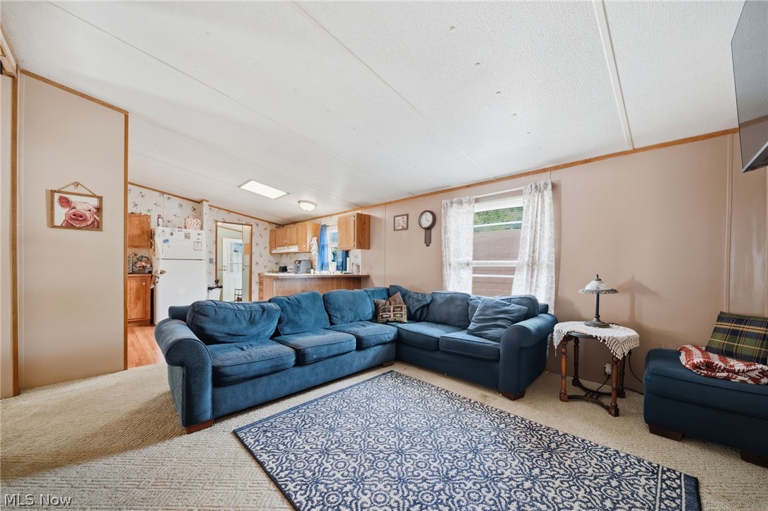 4534 Lake Road East, Unit 23 Geneva, OH 44041 - Photo 4 of 34