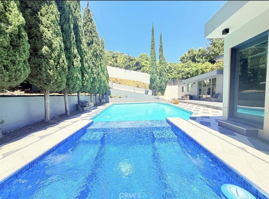 1801 Roscomare Road Los Angeles, CA 90077 - Photo 33 of 38