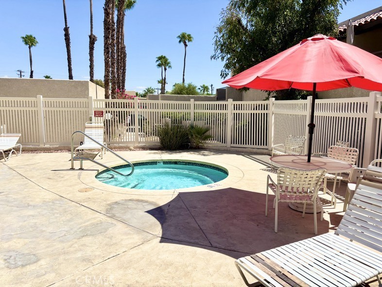 200 East Racquet Club Road, Unit 45 Palm Springs, CA 92262 - Photo 33 of 40 Gallery Image 33