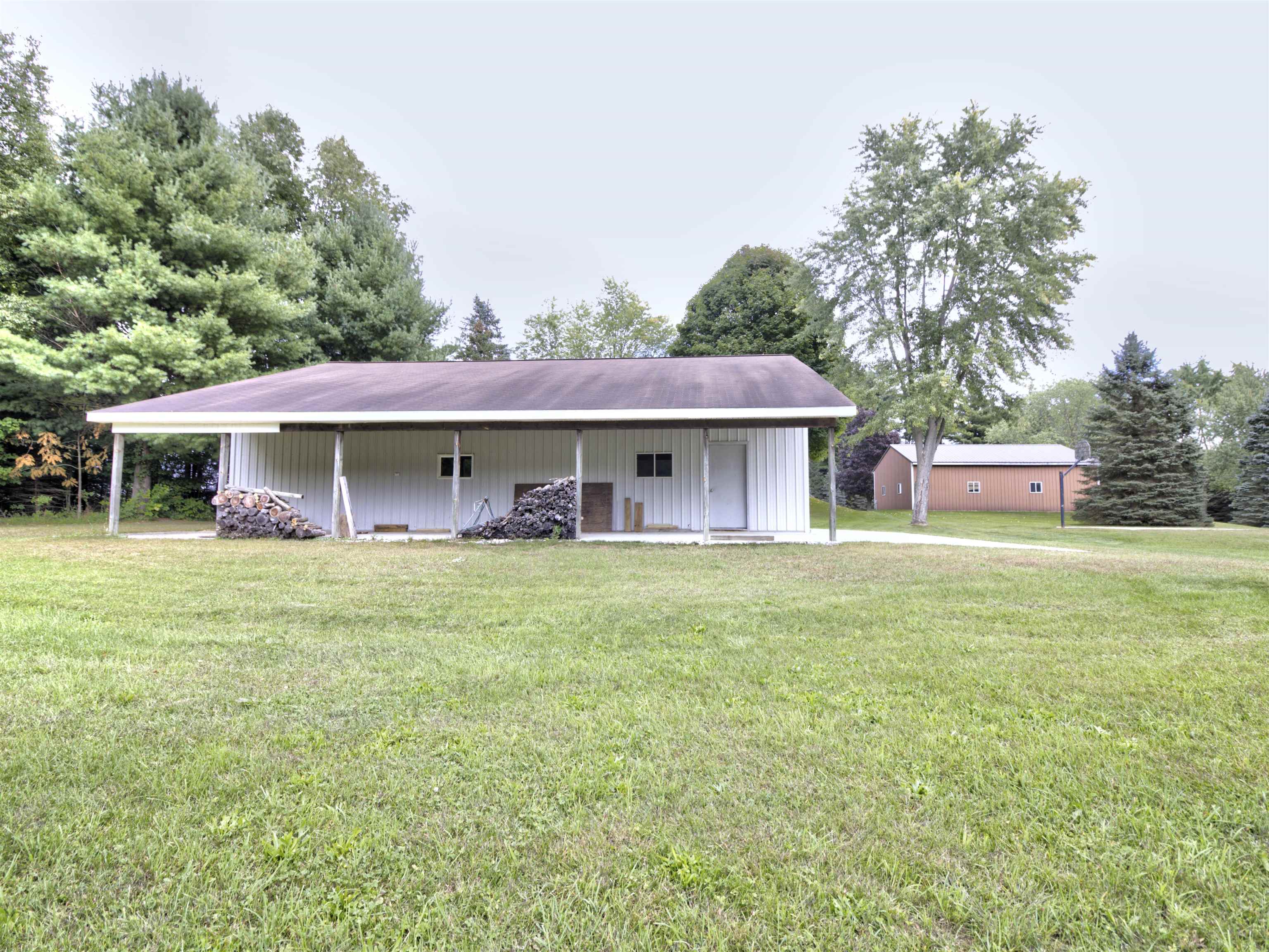 318 Mt Hope Road South Crystal, MI 48818 - Photo 9 of 33 1915902-8.JPG
