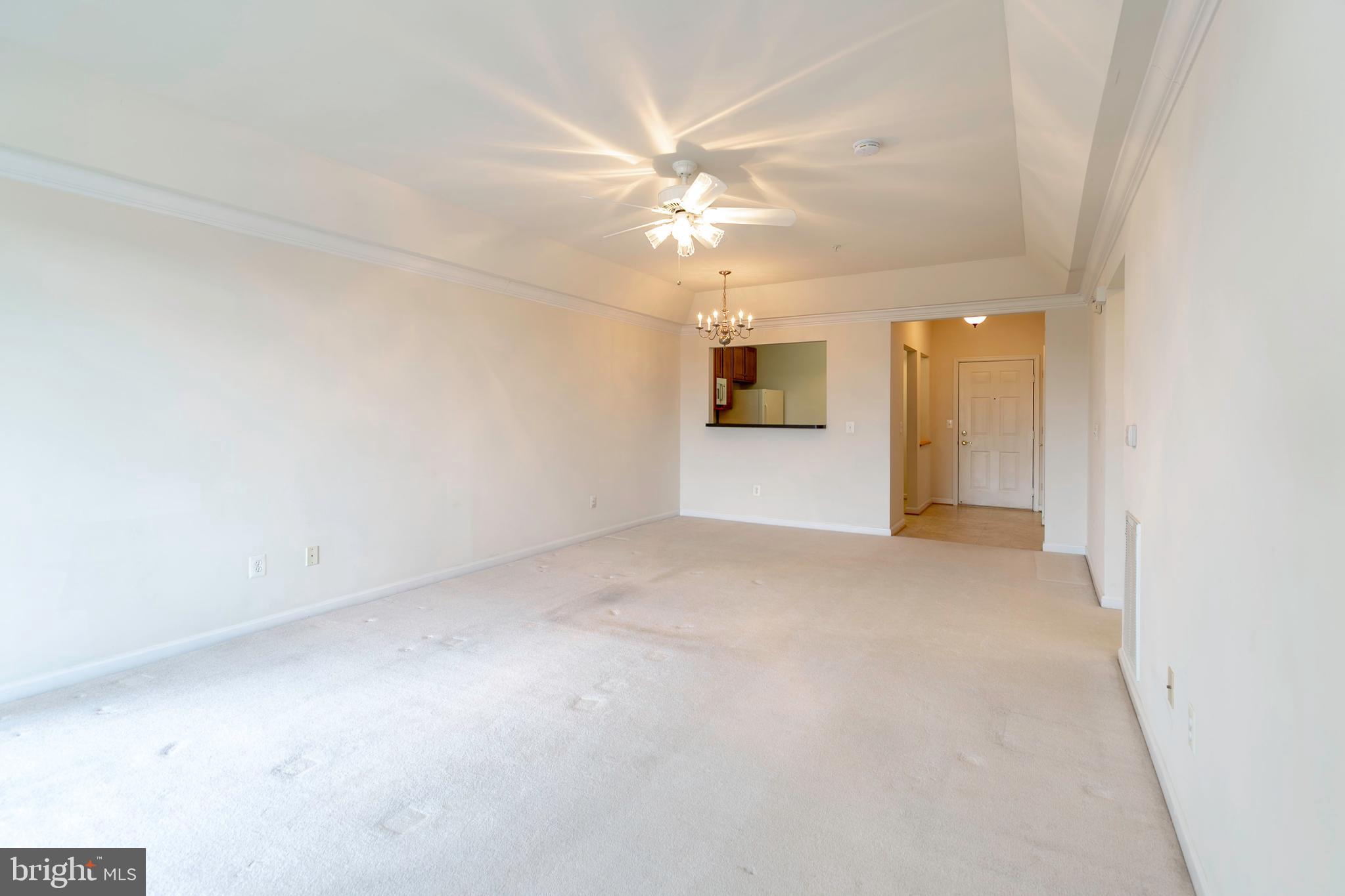 8600 Roaming Ridge Way, Unit 304 Odenton, MD 21113 - Photo 15 of 46 Living Room