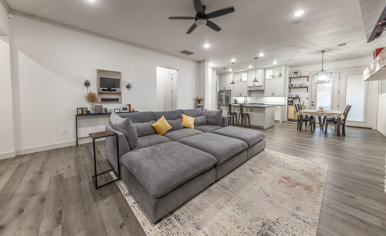 7809 52nd Street Lubbock, TX 79407 - Photo 5 of 30 2L9A9955-Enhanced-NR