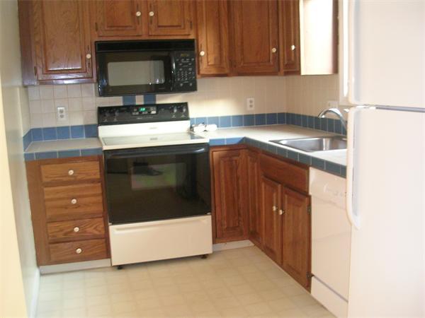 5 Forest Road, Unit 5 Millis, MA 02054 - Photo 3 of 28 Gallery Image 3