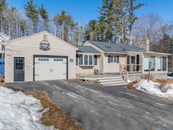 $775,000 | 4 Cummings Cove Road, Meredith, NH 03253