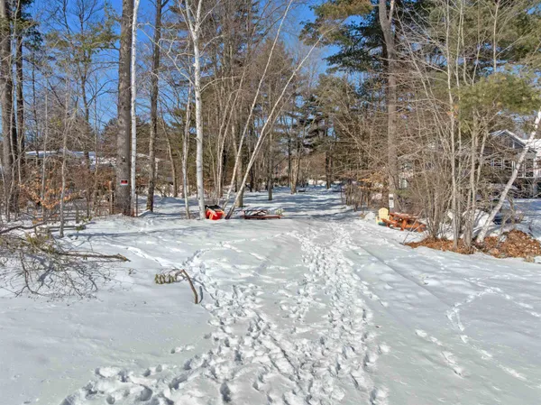 $775,000 | 4 Cummings Cove Road, Meredith, NH 03253