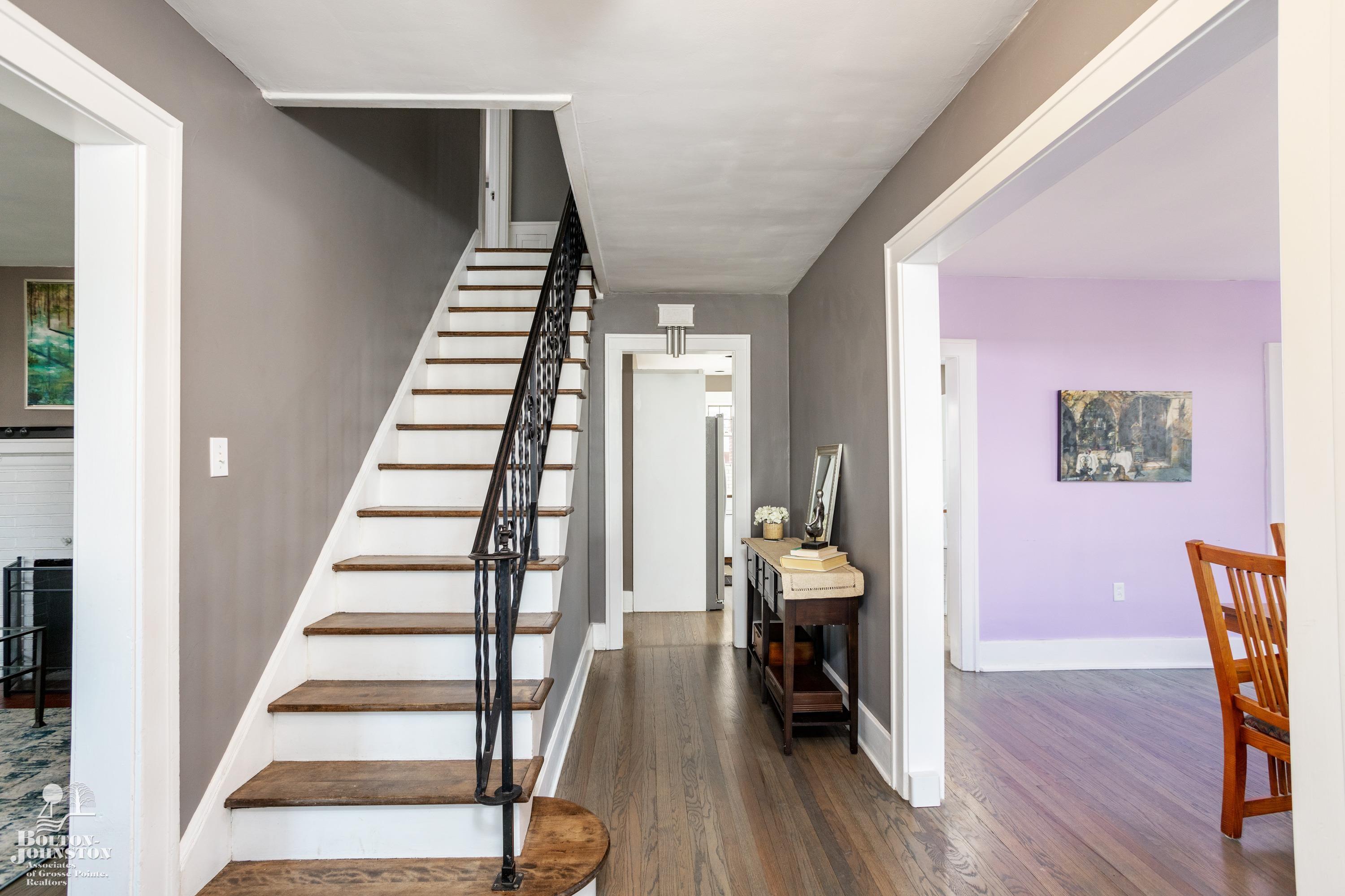 1497 Hawthorne Road Grosse Pointe Woods, MI 48236 - Photo 14 of 52