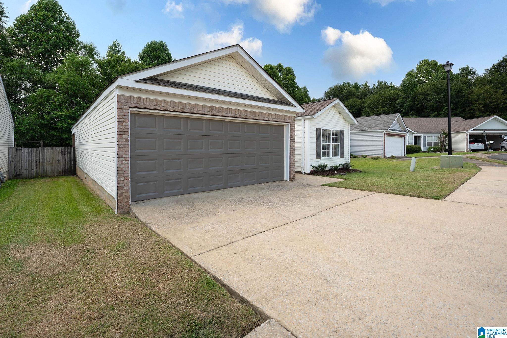 2002 Inverness Parkway Tuscaloosa, AL 35405 - Photo 3 of 27