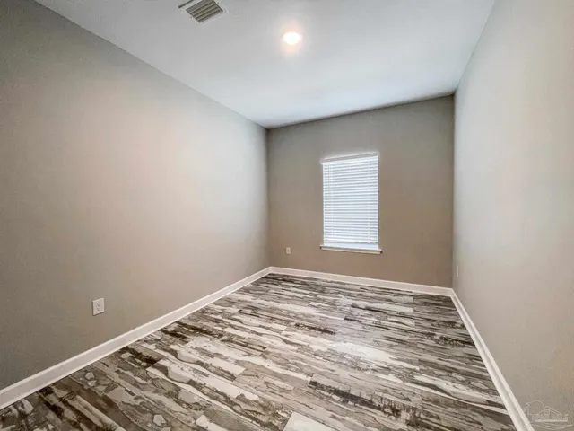 $1,750 | 5180 Burlington Avenue, Pensacola, FL 32505