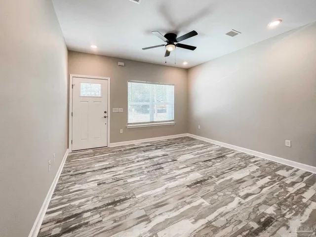 $1,750 | 5180 Burlington Avenue, Pensacola, FL 32505