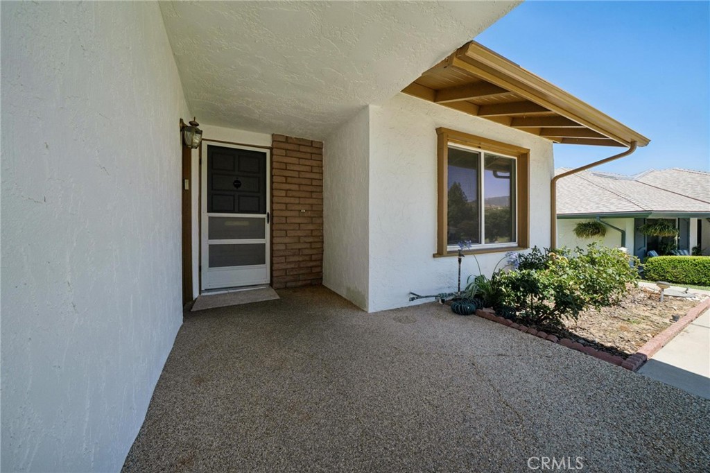 19311 Oak Crossing Road Newhall, CA 91321 - Photo 2 of 49