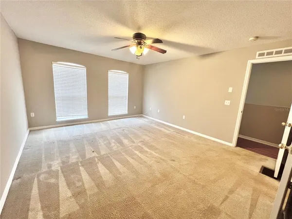 $2,000 | 4679 Ashburn Square Drive, Tampa, FL 33610