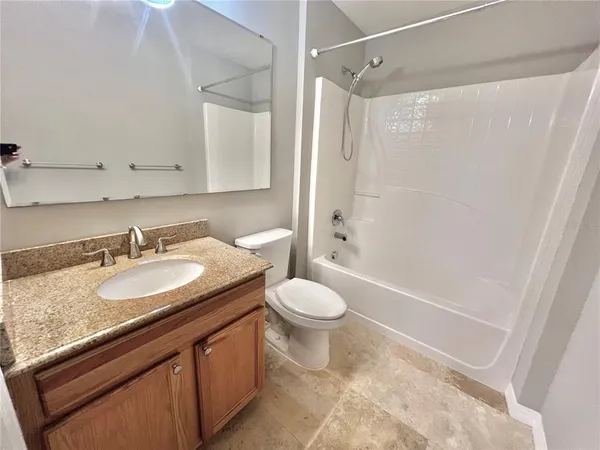 $2,000 | 4679 Ashburn Square Drive, Tampa, FL 33610