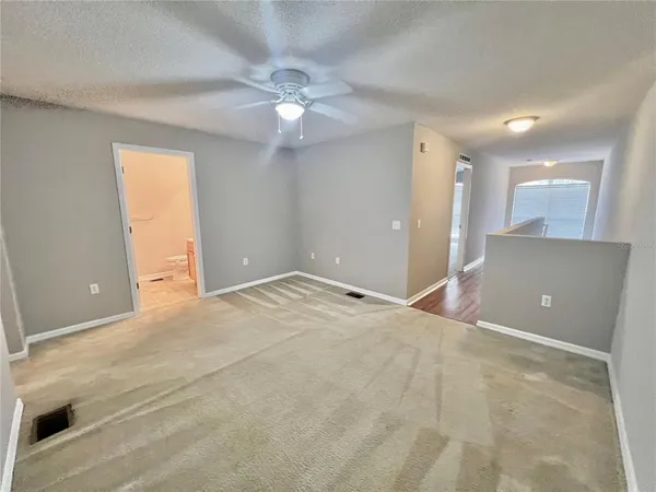 $2,000 | 4679 Ashburn Square Drive, Tampa, FL 33610