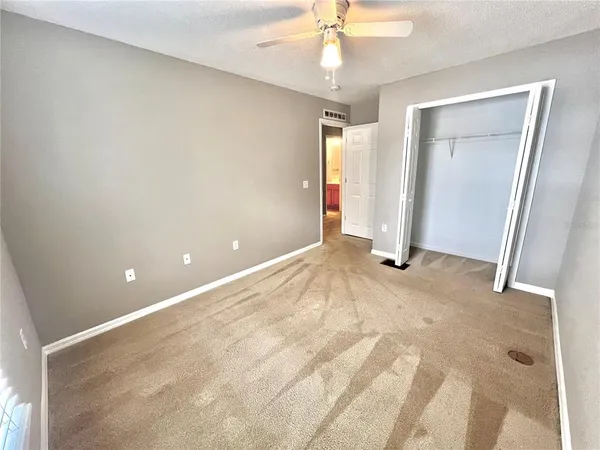 $2,000 | 4679 Ashburn Square Drive, Tampa, FL 33610