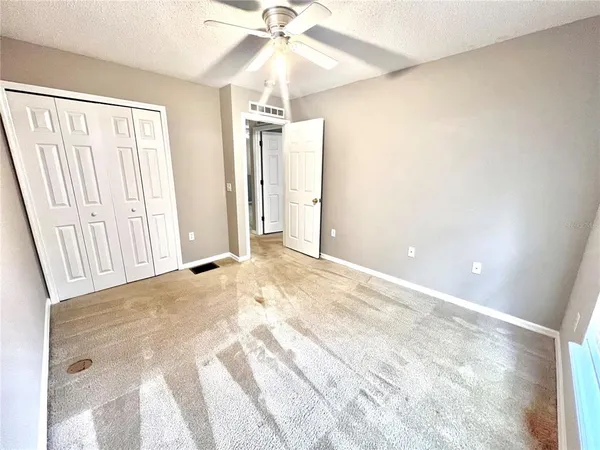 $2,000 | 4679 Ashburn Square Drive, Tampa, FL 33610