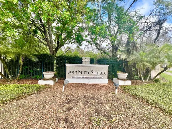 $2,000 | 4679 Ashburn Square Drive, Tampa, FL 33610