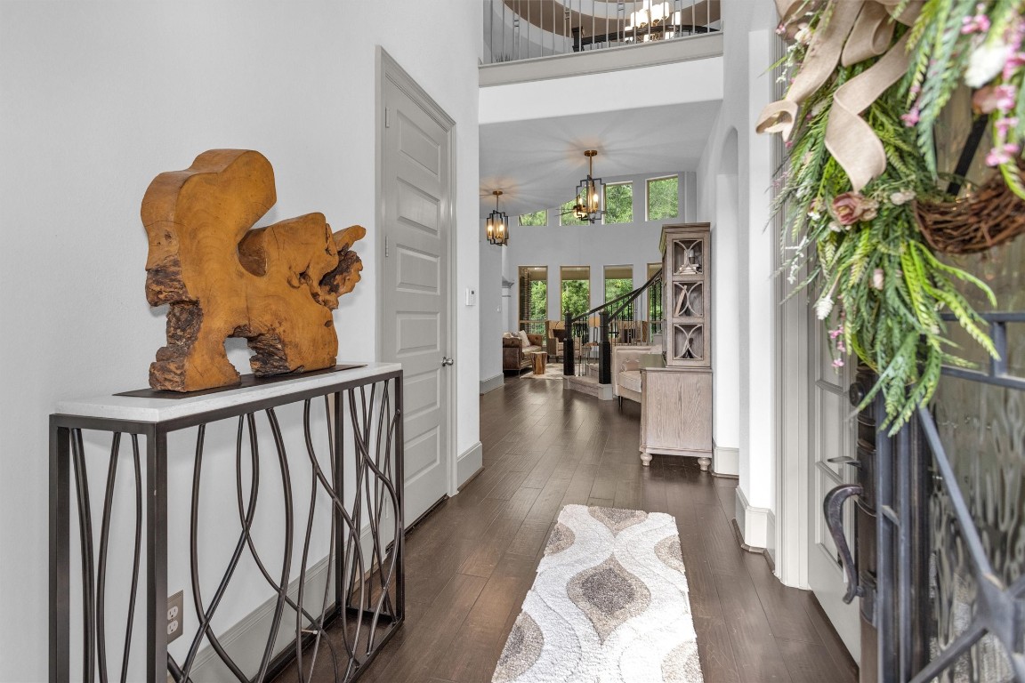 106 Cliftons Curve Way Montgomery, TX 77316 - Photo 9 of 47 Welcome! This entry is a showstopper
