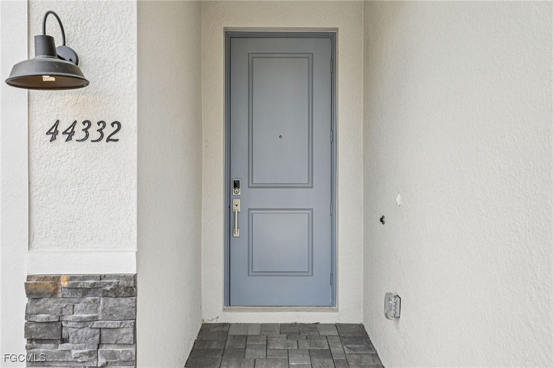 44332 Frontier Drive Punta Gorda, FL 33982 - Photo 4 of 41