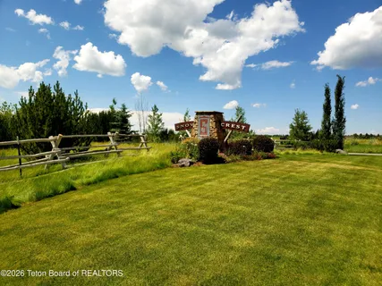 $550,000 | 1970 Snow Crest Ranch Drive, Driggs, ID 83422