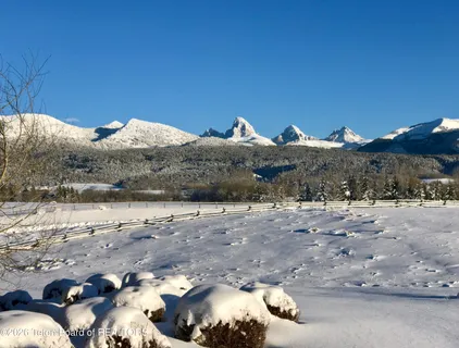 $550,000 | 1970 Snow Crest Ranch Drive, Driggs, ID 83422