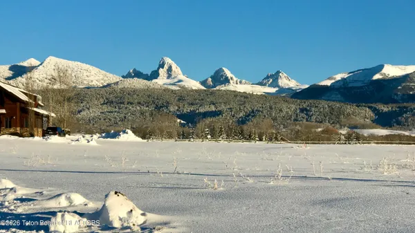 $550,000 | 1970 Snow Crest Ranch Drive, Driggs, ID 83422