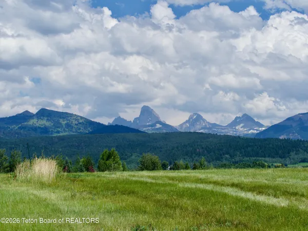 $550,000 | 1970 Snow Crest Ranch Drive, Driggs, ID 83422