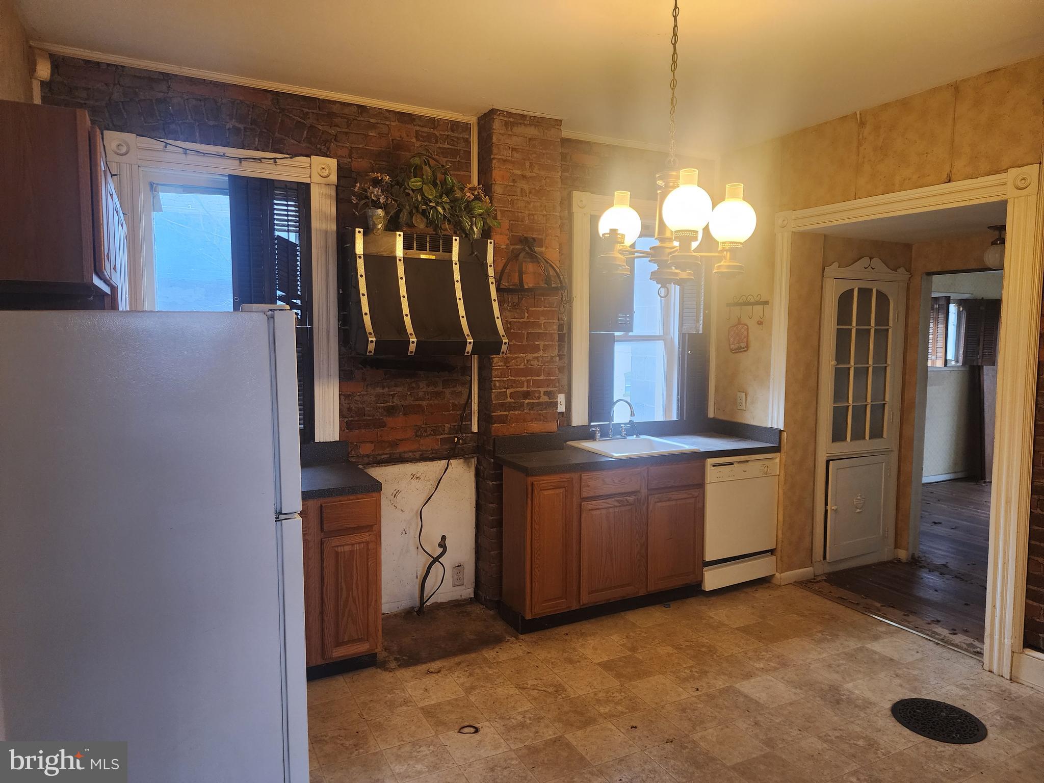 116 Decatur Street Cumberland, MD 21502 - Photo 8 of 22